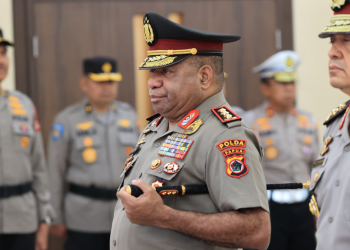 Papua Police Chief Irjen Mathius D. Fakhiri Resigns to Run in 2024 Local Elections