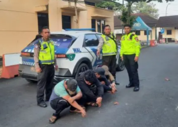 PJR Korlantas Polri Ringkus 4 Pencuri Ban Truk di Tol Tangerang-Merak